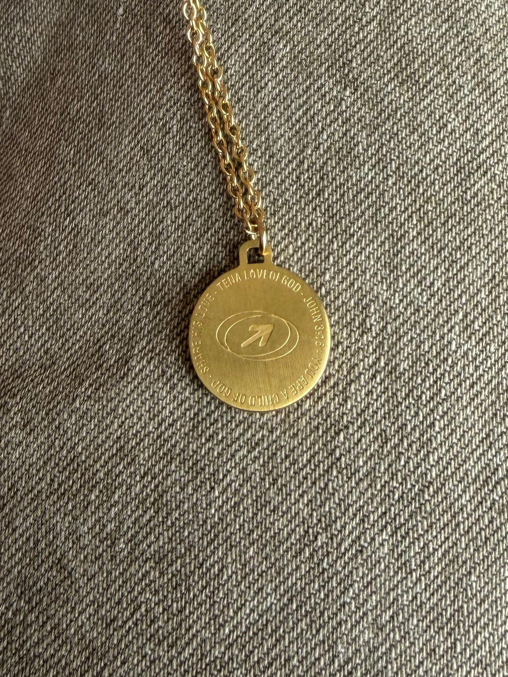 JLY NECKLACE | SCARLETT / SNOW