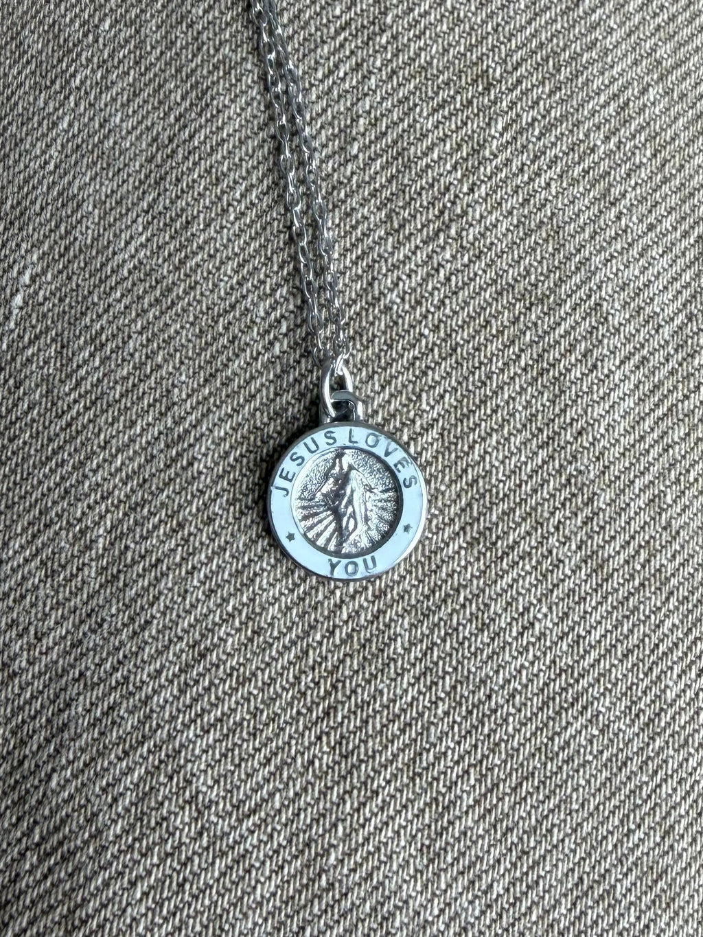 JLY NECKLACE | SILVER / SNOW