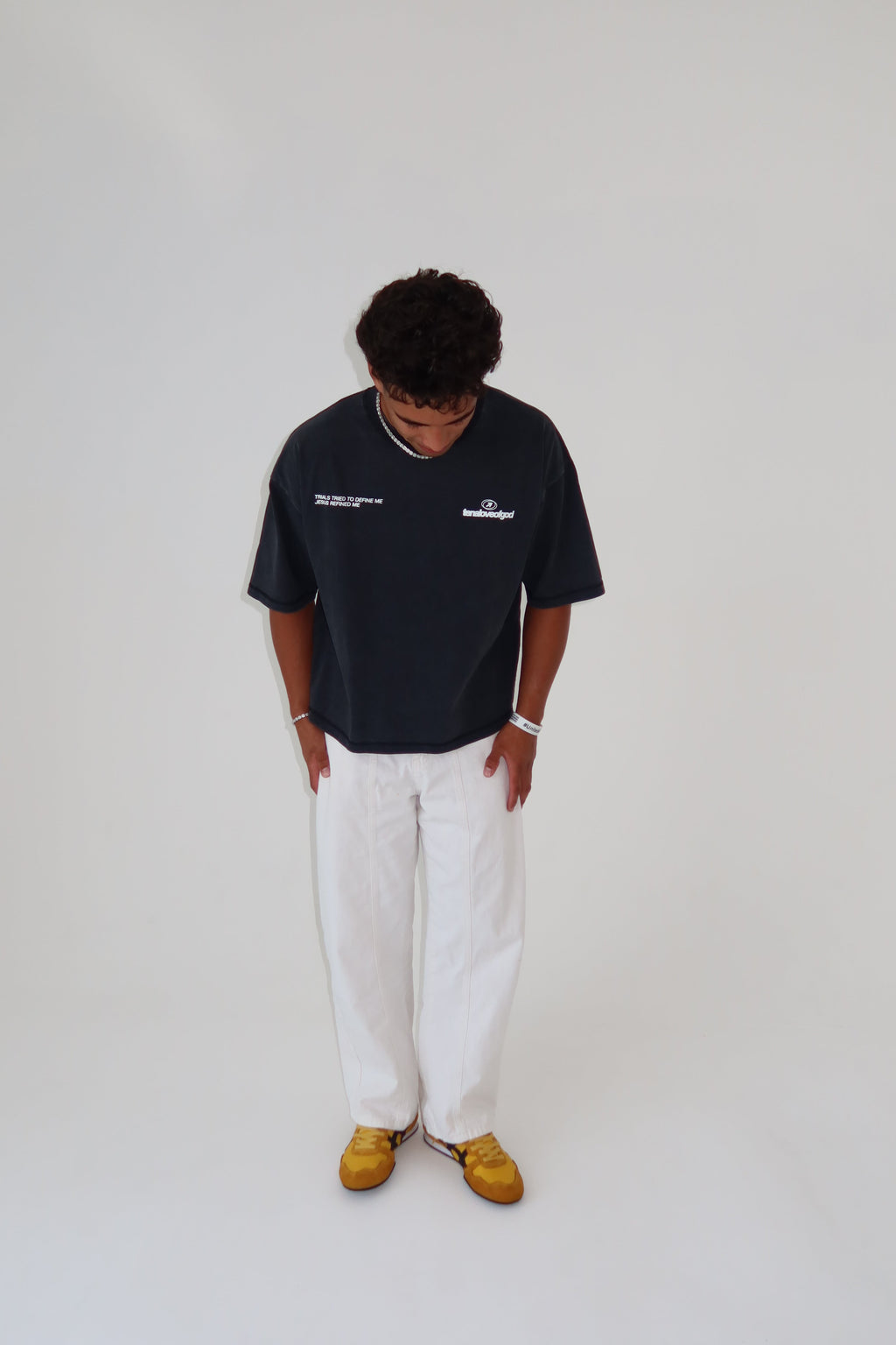 *PRE-ORDER* (9 WEEKS) - GGM CROP TEE | ASH