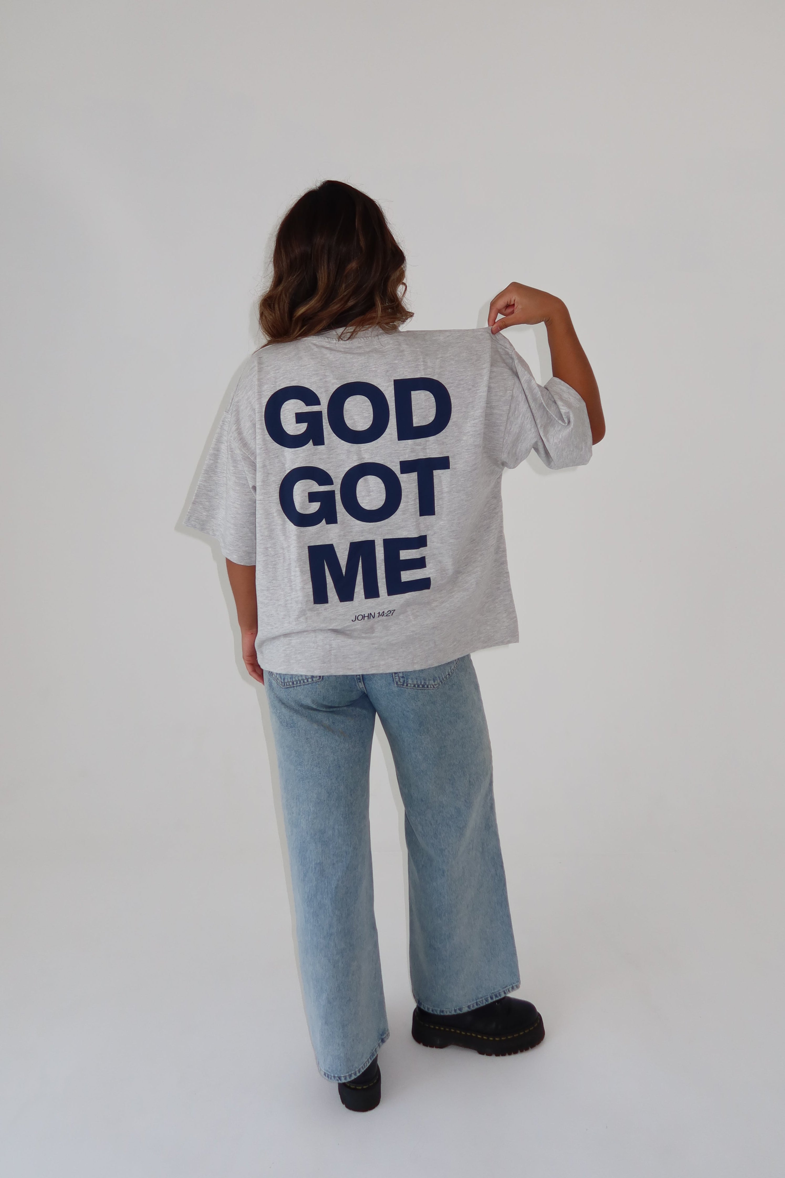 *PRE-ORDER* (9 WEEKS) - GGM CROP TEE | RAIN