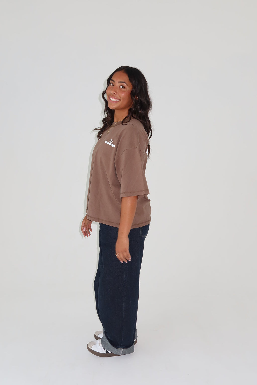 *PRE-ORDER* (9 WEEKS) - GGM CROP TEE | CLAY