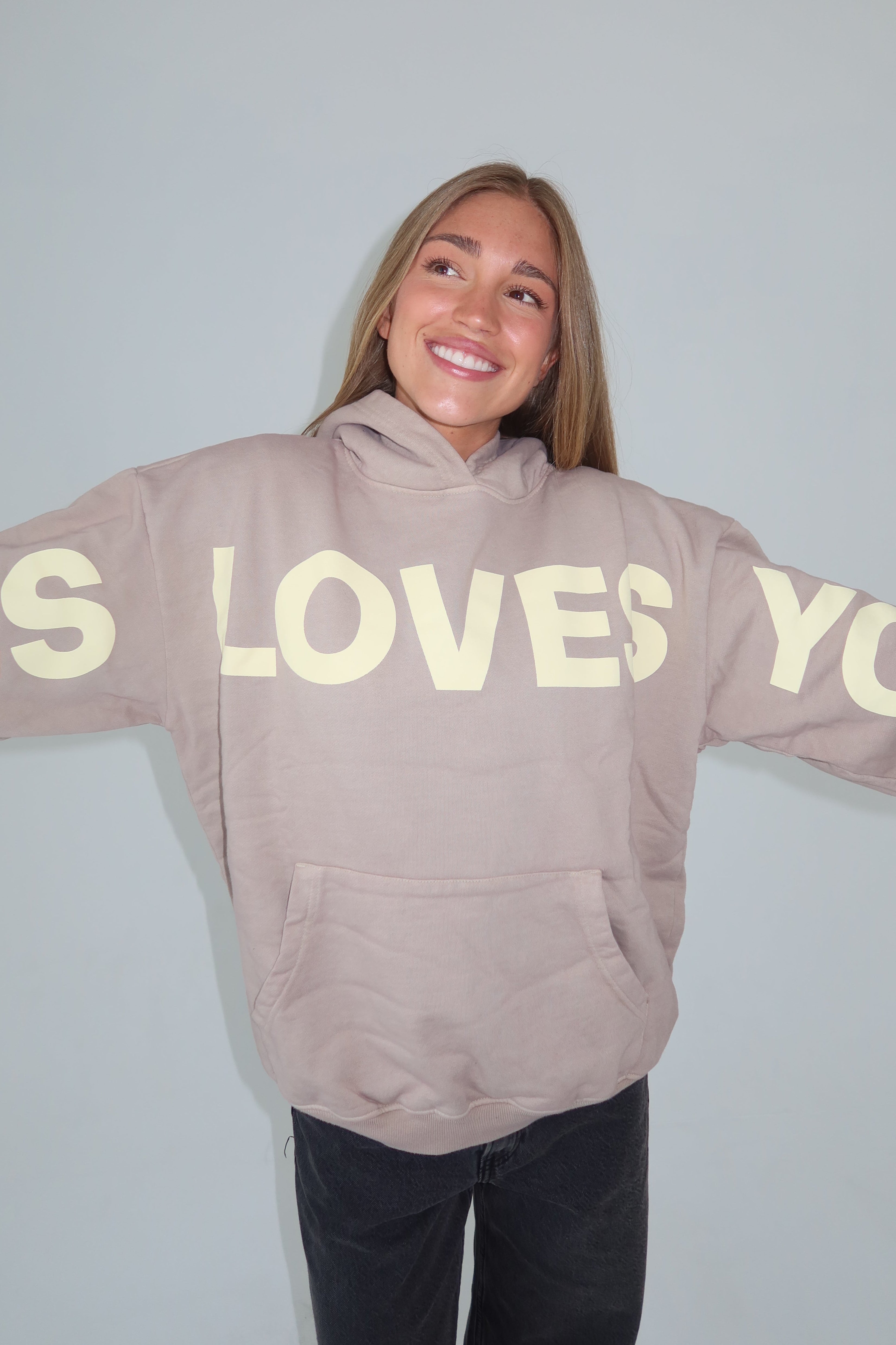 HUG HOOD | MANNA