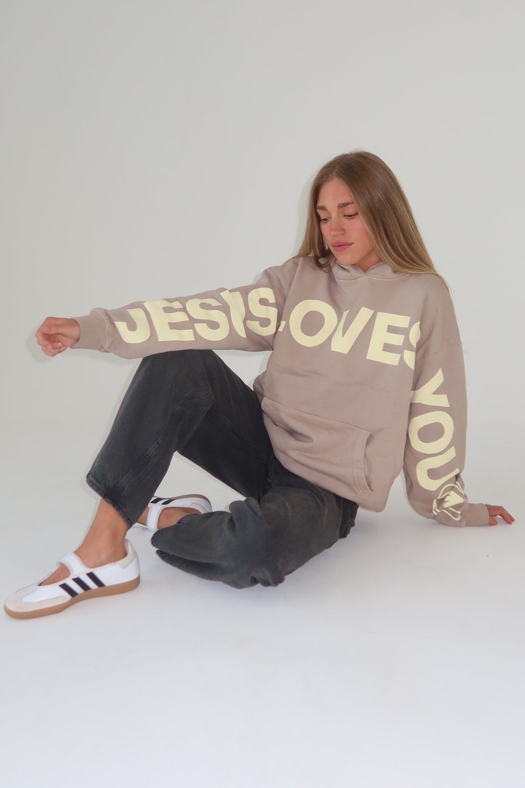 HUG HOOD | MANNA