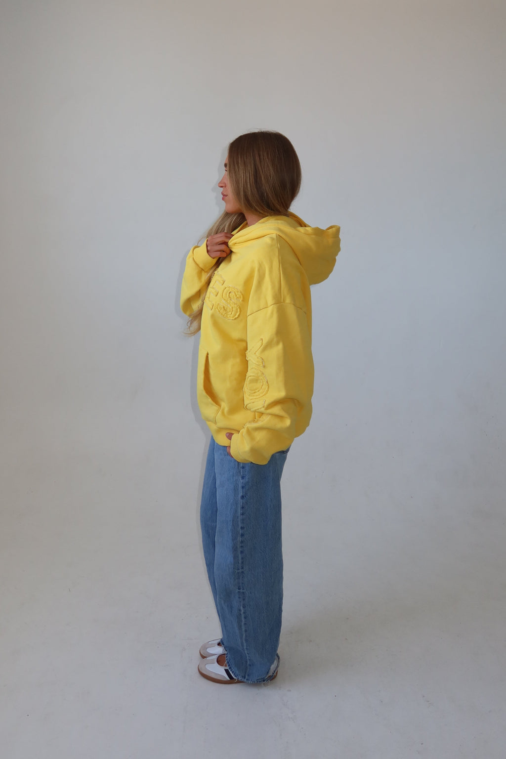 *PRE-ORDER* (10 WEEKS) - HUG HOOD | SUNNY