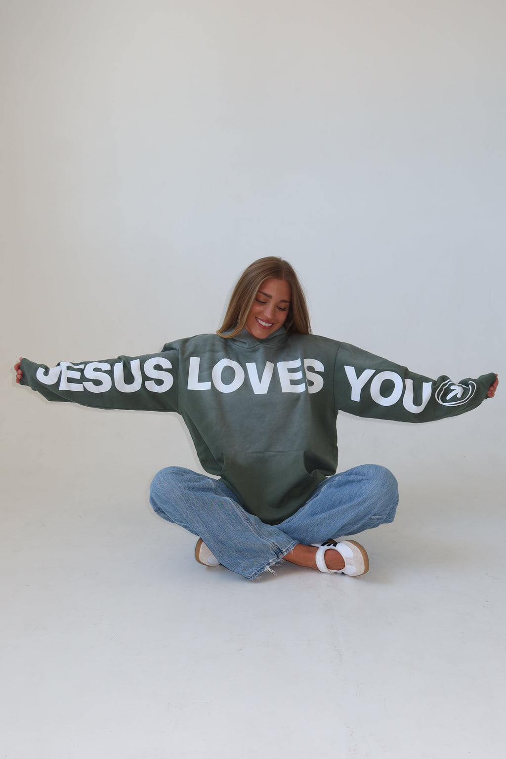 HUG HOOD | OLIVE