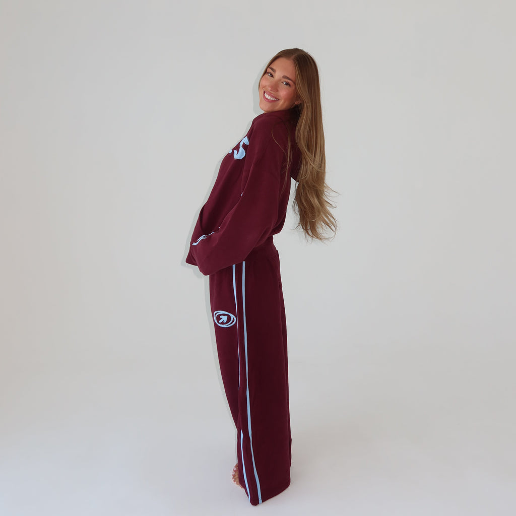 HUG SWEATPANTS | SKYBERRY (3 WEEKS)