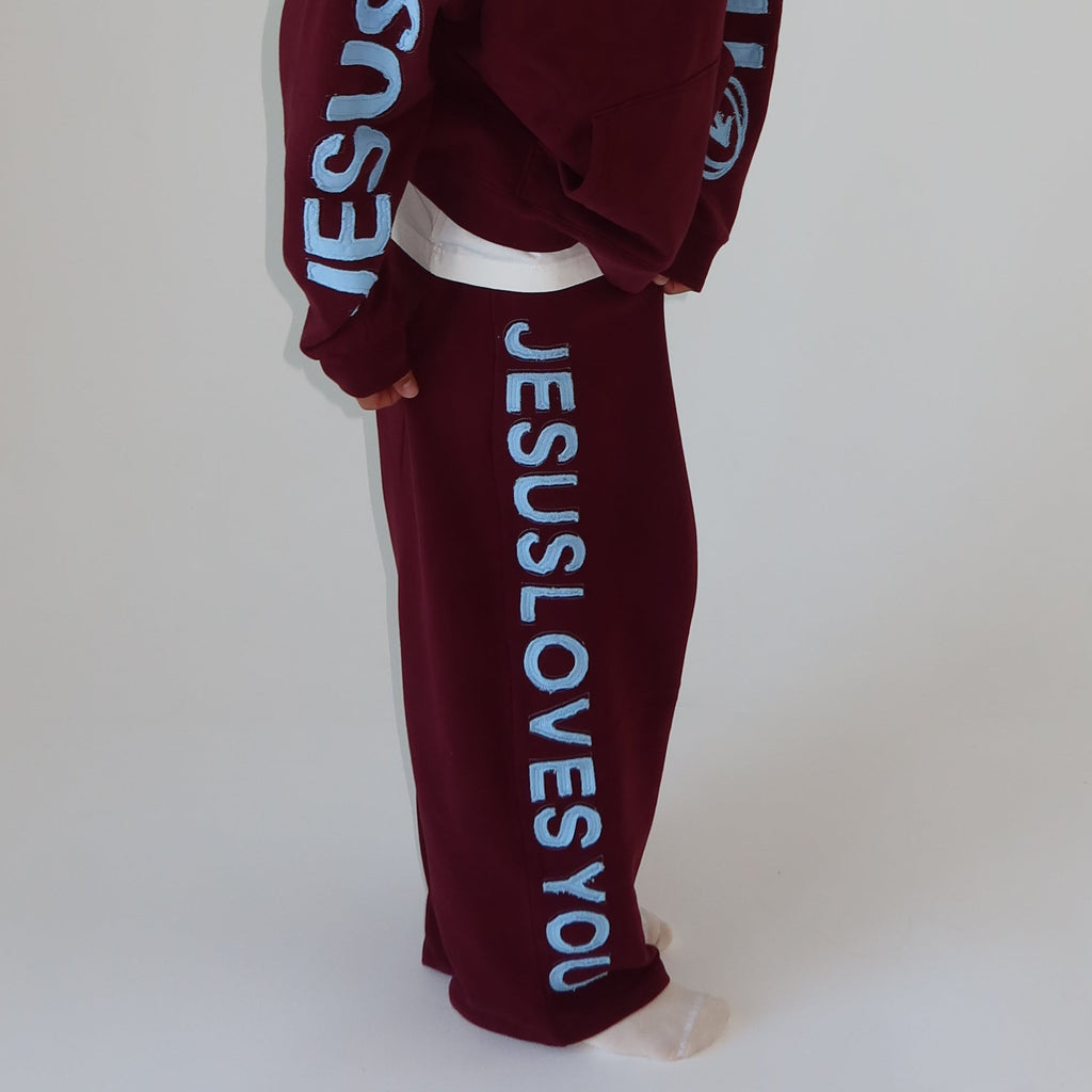 HUG SWEATPANTS | SKYBERRY (3 WEEKS)