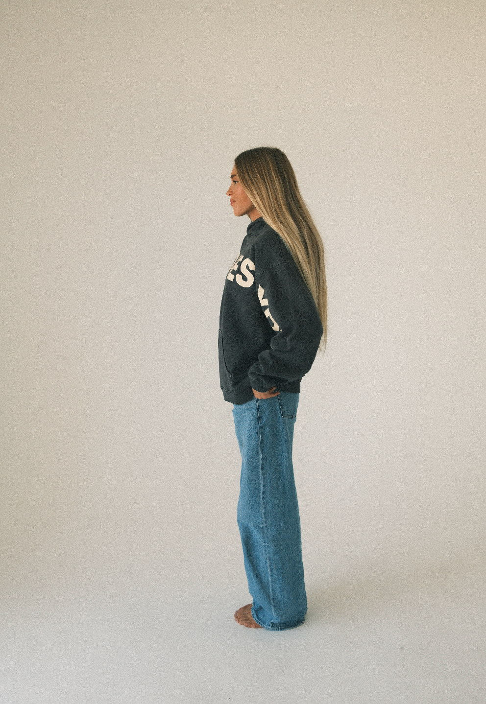 HUG HOOD | ASH
