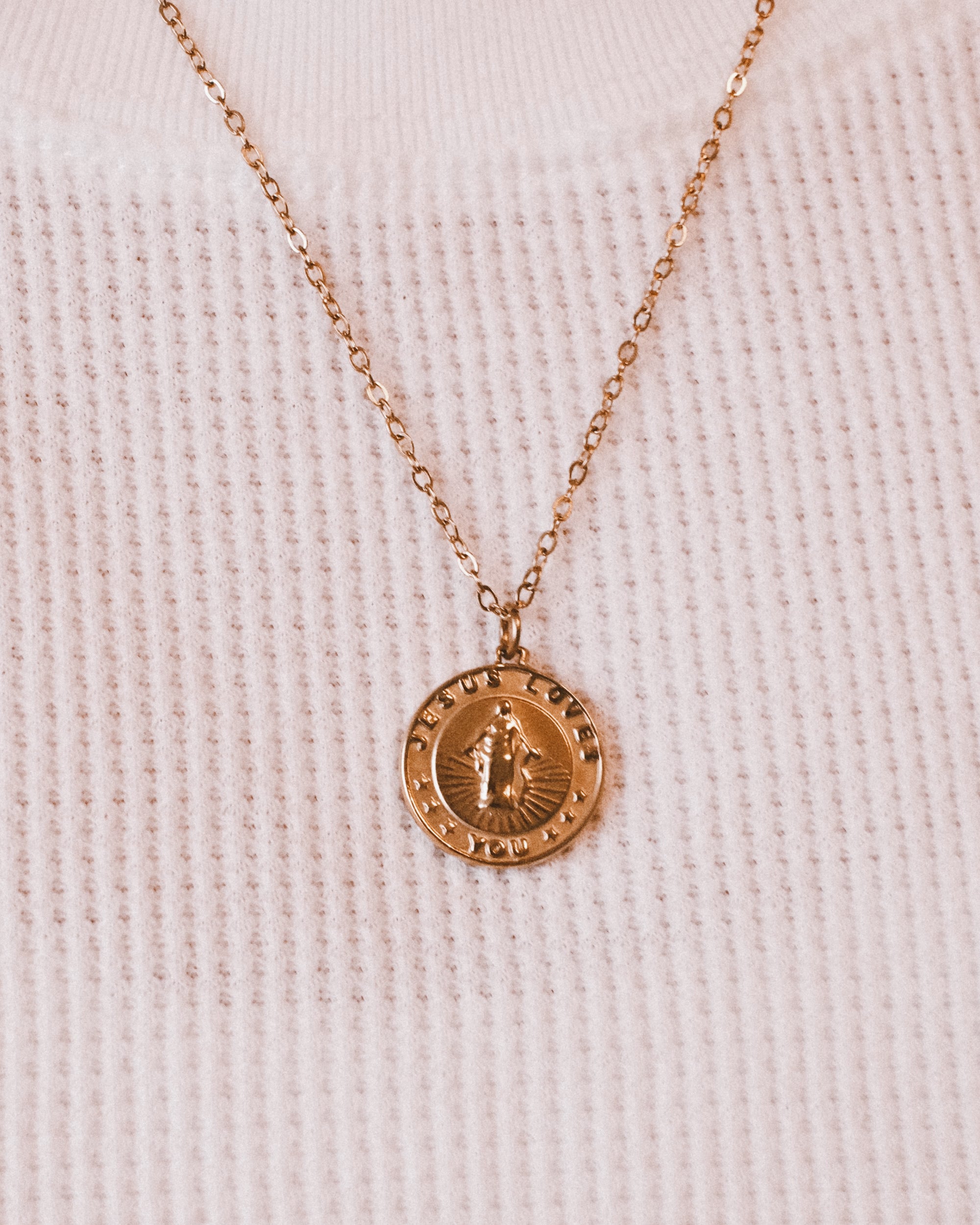 JLY NECKLACE | GOLD
